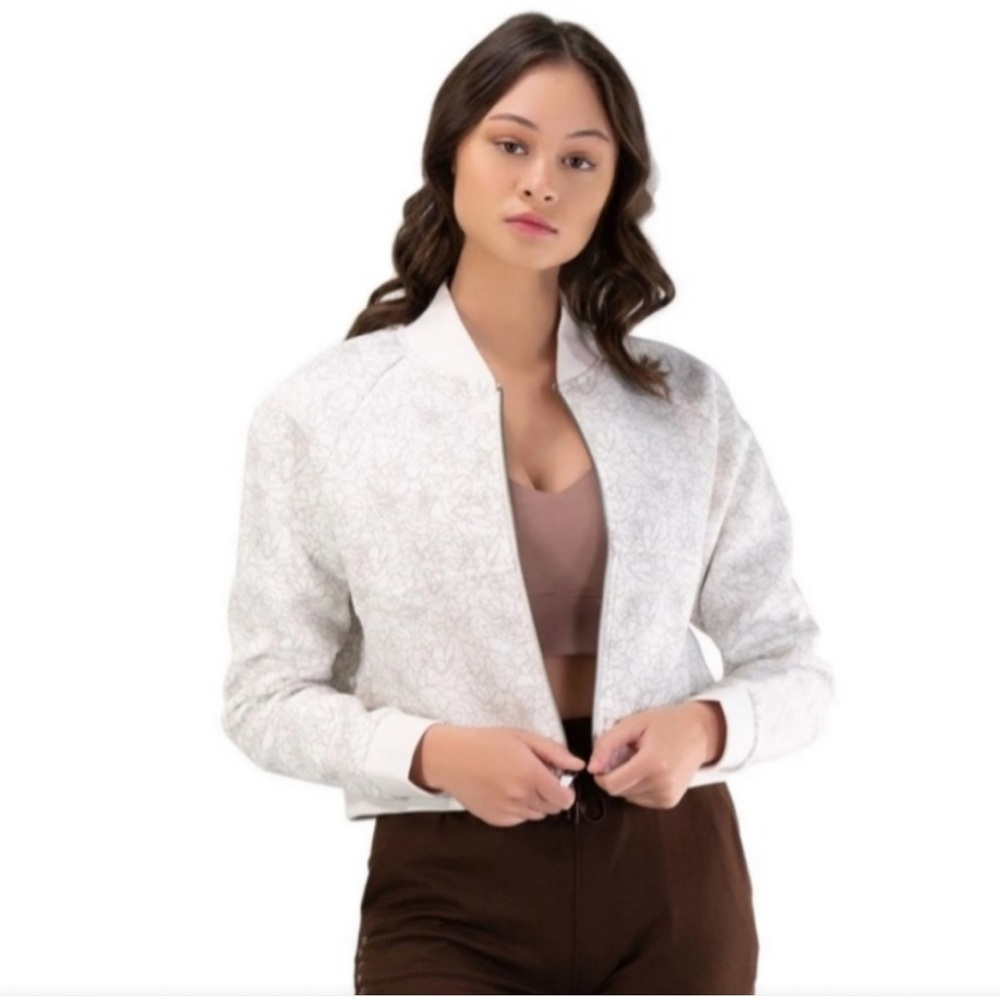 BALANCE ATHLETICA || Women's White Flight Bomber Jacket. Sz. M